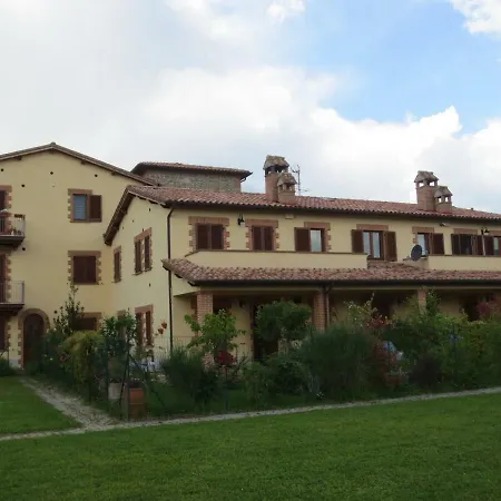 Pia. Apartment Tuoro sul Trasimeno
